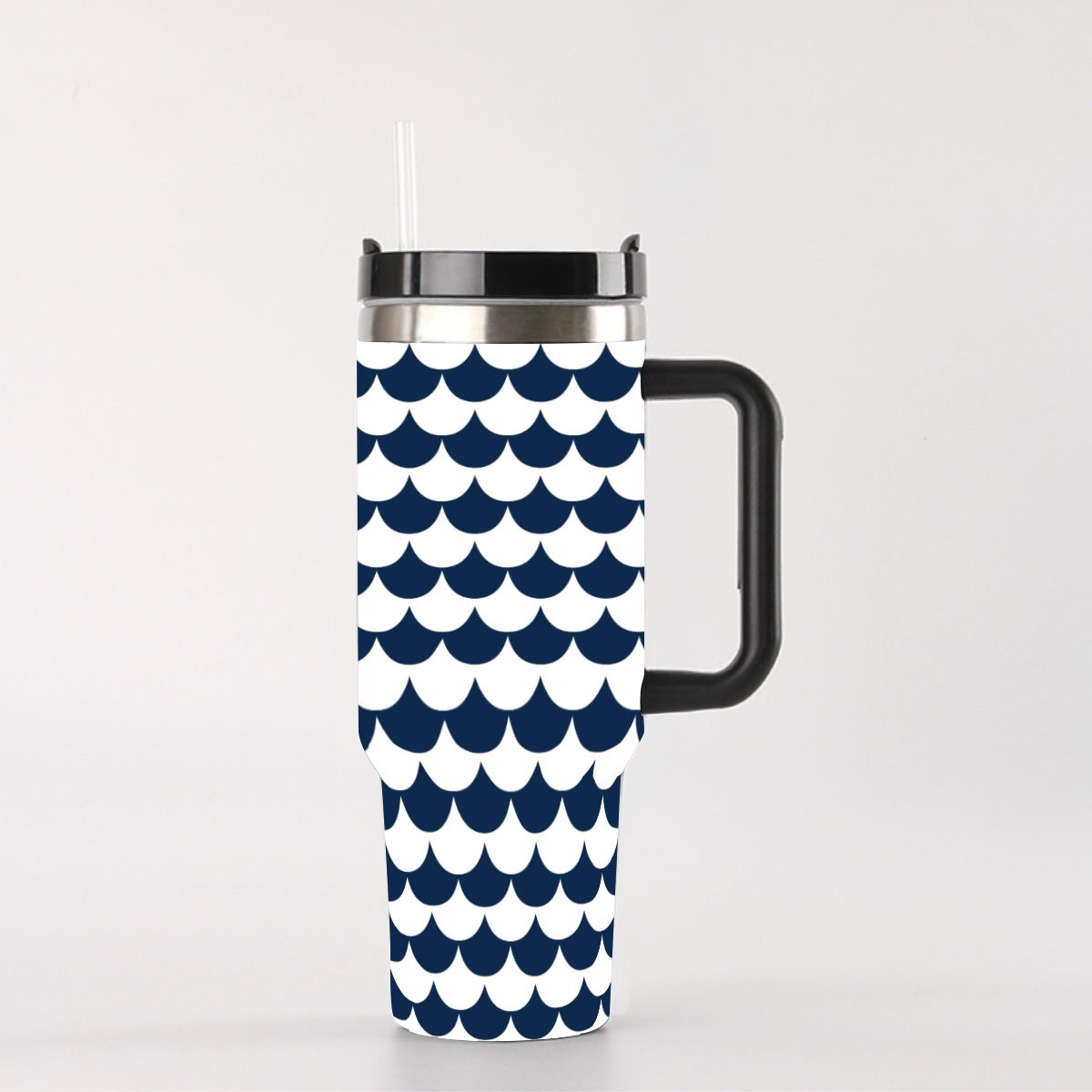 White/Navy Scalloped 40 oz Tumbler With Handle