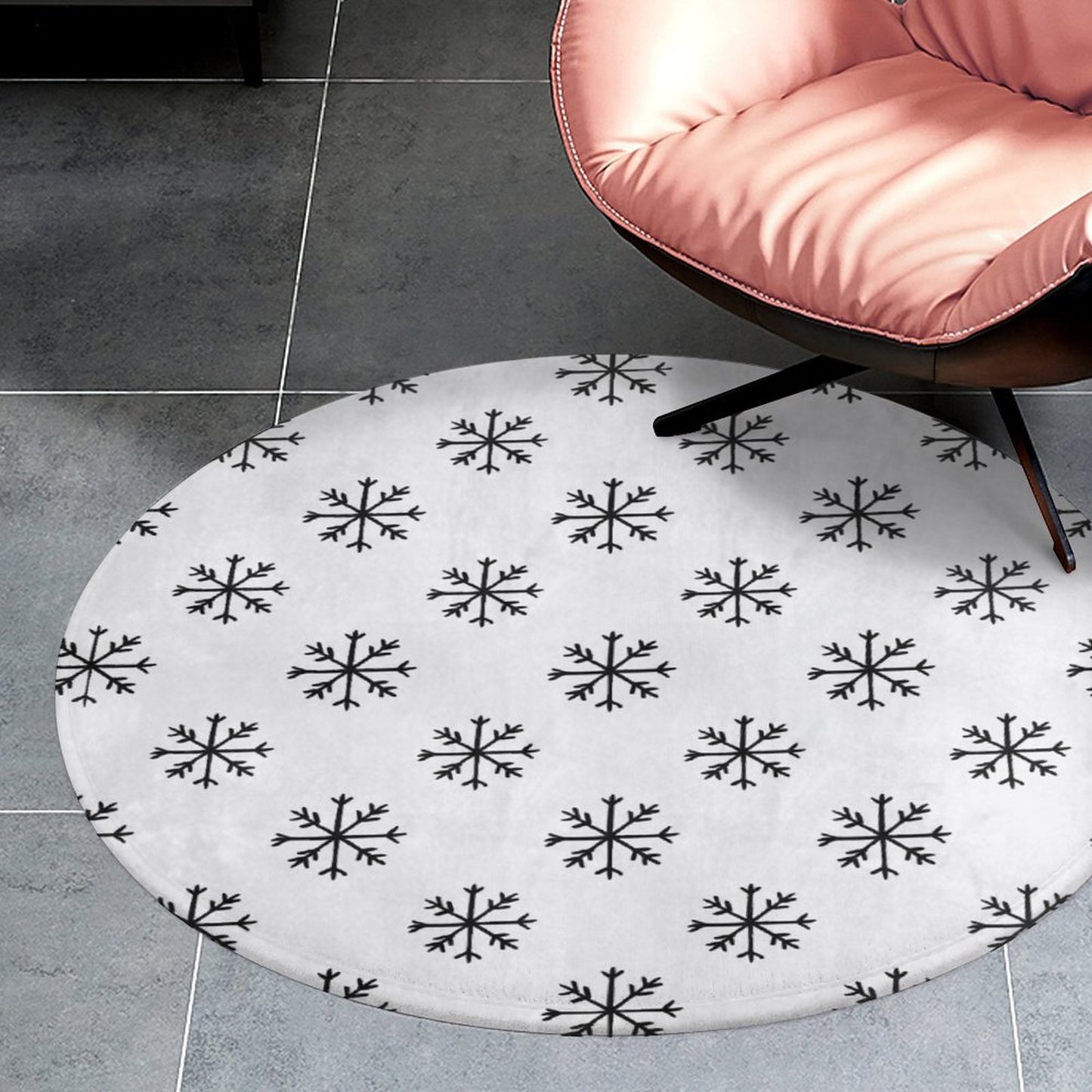 Round Plush Bath Mat- Sophisticated Snowflake